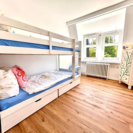 Sachsenhof Kunterbunt Apartment *